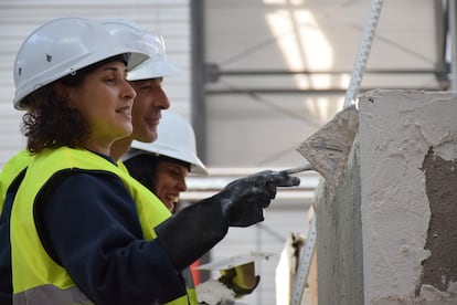 El objetivo del proyecto ‘Cimientos para el Empleo’ de la Fundación Laboral de la Construcción es atraer a nuevos y  nuevas profesionales.