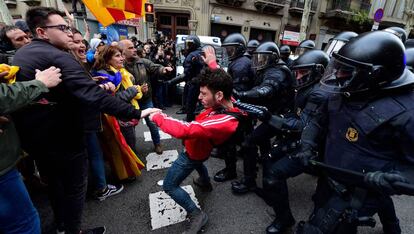 Protestas en Barcelona tras la detención en Alemania de Carles Puigdemont.
