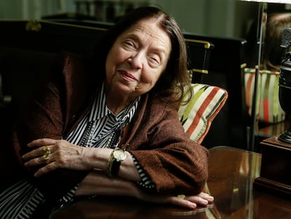 Nélida Piñón posa durante una entrevista en el Hotel Palace en Madrid.