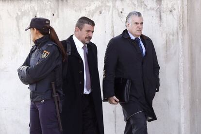 El extesorero del PP Luis Bárcenas, a su llegada a la sede de la Audiencia Nacional donde se celebra el macrojuicio del caso Gürtel.