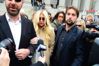 Kesha, a la salida del juzgado de Nueva York el pasado viernes.