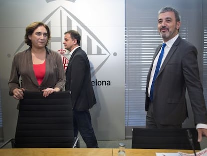 D'esquerra a dreta, Ada Colau, Alfred Bosch i Jaume Collboni.