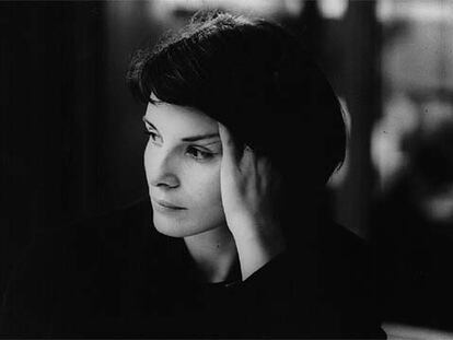 Juliette Binoche, en una imagen de <i>Azul</i>, de Krzysztof Kieslowski.