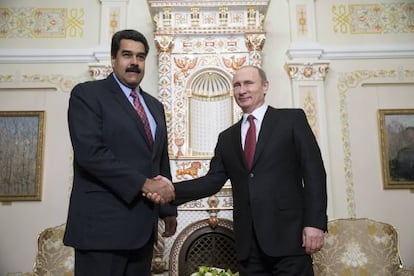 El presidente venezolano, Nicolás Maduro, con su homólogo ruso, Vladimir Putin.