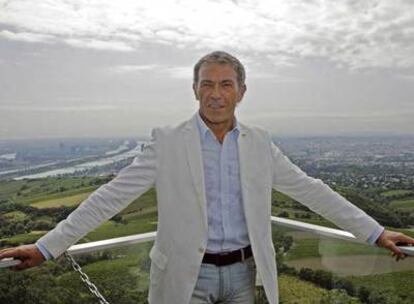 El presidente de la región austriaca de Carintia, Jörg Haider, tras una conferencia de prensa celebrada el jueves en Viena.