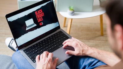 Artículo de EL PAÍS Escaparate que describe las mejores ofertas anticipadas de Black Friday 2025 de Amazon en directo