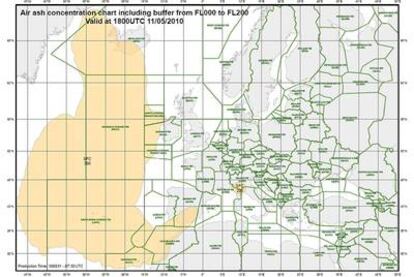 Previsión de evolución de la nube para hoy martes a entre 0 y 20.000 pies de altitud (6.000 metros), elaborada por Eurocontrol para las 20.00.