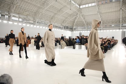 Desfile de Max Mara, el 22 de febrero de 2024 en la semana de la moda de Milán.