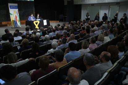 Acte de l&#039;ANC en qu&egrave; Castell&agrave; anima  a defensar Catalunya.