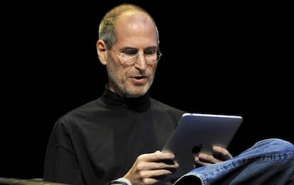 Steve Jobs muestra la nueva iPad