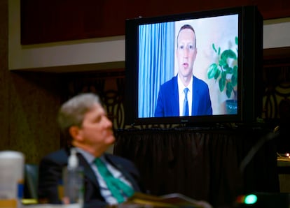 Mark Zuckerberg, en su comparecencia por videoconferencia en el Senado.