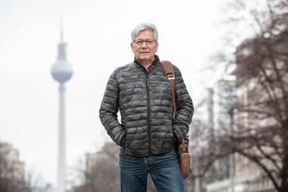 Norbert Bogedein, presidente de la asociación de inquilinos de la Karl Marx Alee, en la céntrica avenida de la capital.