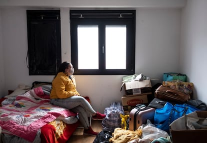 Joana, una de las personas que ha ocupado una vivienda en el edificio de Villalba.