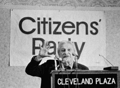 Terkel se dirige en Ohio a los miembros del 'Citizen party' en la convencin de 1980