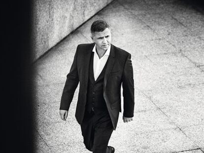 "Está probado que ver televisión con el iPad al lado aumenta la adrenalina"