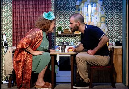 Gloria Muñoz y Julián Ortega, en 'Ira'.