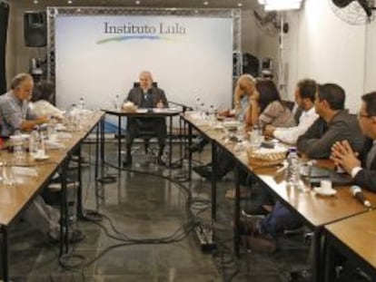 O ex-presidente Lula durante encontro nesta quarta-feira com jornalistas e blogueiros.