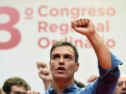 Pedro Sánchez, líder del PSOE, en la clausura del XIII Congreso del PSOE-M, celebrado en Coslada (Madrid) el 22 de octubre. 