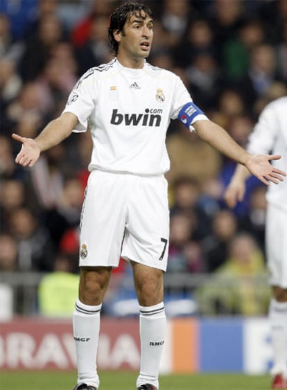 Raúl, durante el partido contra el Milan.
