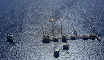 Bases de Pemex en la bahía de Campeche