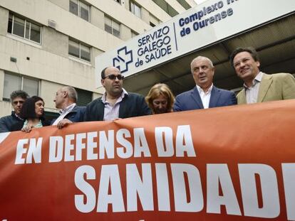 Protesta ante el hospital de Ourense