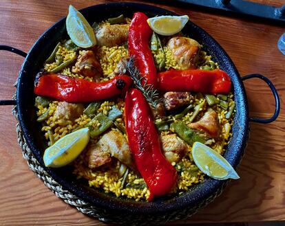 La paella de Sor Myryan. J.C. CAPEL