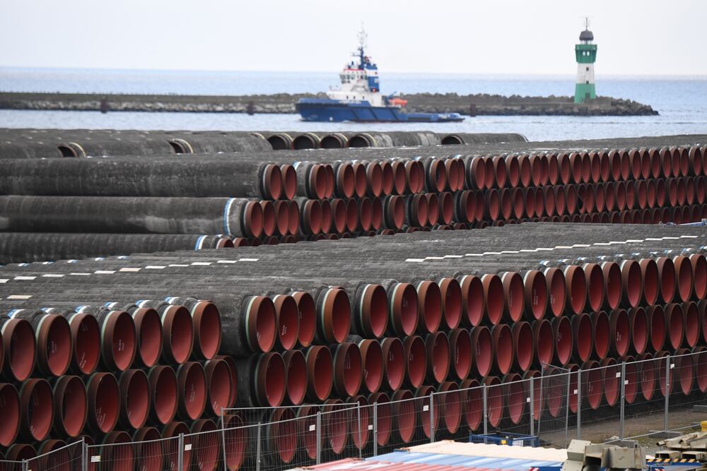 Bruselas planea acumular reservas estratégicas de gas para paliar la ...