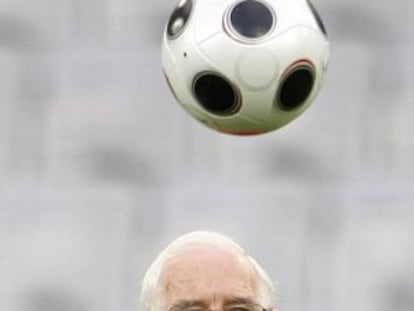 Luis Aragon&eacute;s, pictured during a training session at Euro 2008.