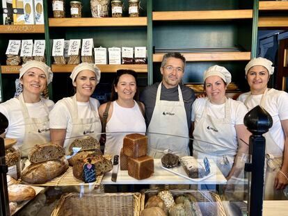 El equipo al completo de la Panadería San Ramón, en Fuente Álamo (Región de Murcia). J.C. CAPEL
