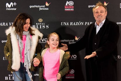Mafalda Carbonell con sus padres, Pablo Carbonell y María Arellano en un evento en Madrid en 2017.