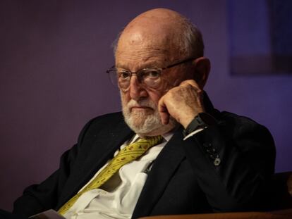 José Sarukhán, titular de CONABIO, durante una conferencia de prensa.