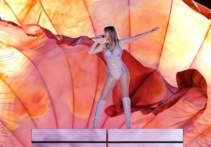 2023: Durante su gira The Eras Tour" Swift declaró que sus conciertos eran "espacios seguros" para la comunidad LGBTQ+, dejando claro que defendería a la comunidad ante los ataques republicanos.