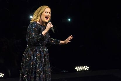 Adele durante el concierto que ofreci&oacute; en Lisboa este s&aacute;bado 21 de mayo. 
 
 