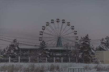 Vista de una de las calles de Oymyakon, Rusia. El suelo del lugar se halla permanentemente congelado formando permafrost.