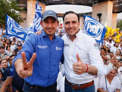 Marko Cortés y Manolo Jiménez, durante la campaña del entonces candidato al Gobierno de Coahuila, en abril de 2023.