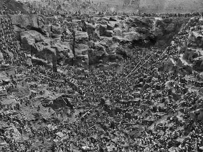 Vista geral em 1986 da mina de Serra Pelada, onde trabalharam 50.000 mineiros.