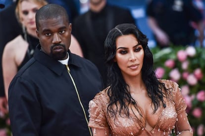 Kim Kardashian y Kanye West, en la gala del Met, el 6 de mayo.