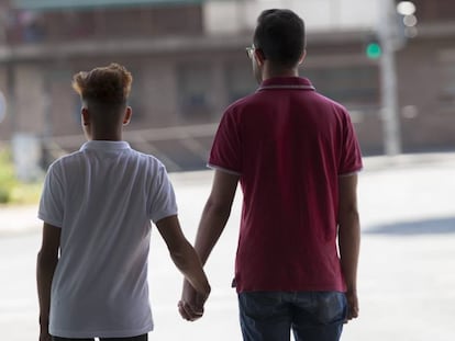 La pareja gay agredida en Fuenlabrada, en una imagen del pasado domingo.