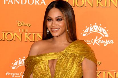 Antes de convertirse en una de las cantantes más famosas sobre el planeta, con más de 75 millones de discos vendidos en solitario, una Beyoncé de solo 9 años fracasó en su paso por un programa televisivo infantil y los sueños de triunfar en la música llegaron a arruinar a su familia antes de que Destiny’s Child se hicieran un hueco en la industria. “La realidad es esta: a veces, pierdes. Y nunca eres demasiado bueno para perder. Nunca eres demasiado grande para perder. Nunca eres demasiado listo para perder. A veces pasa”, evoca la tejana.