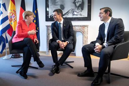 Reunión de Merkel, Sánchez y Tsipras en Bruselas.