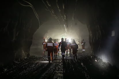 Interior de una galería subterránea en la mina El Teniente en Rancagua, Chile, el 30 de julio del 2024.