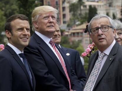 Emmanuel Macron, Donald Trump y Jean-Claude Juncker en la Cumbre del G7.