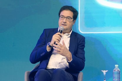 Óscar López pide la dimisión de Ayuso