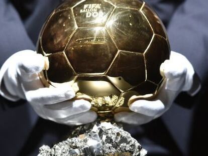 Messi, Cristiano Ronaldo y Neymar optan al Balón de Oro 2015