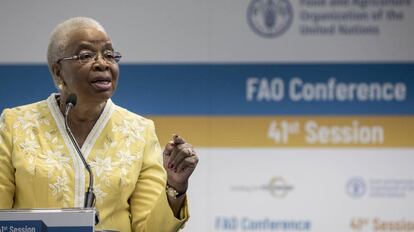 La profesora y activista Graça Machel, en el salón plenario de la Organización de la ONU para la Alimentación y la Agricultura, en Roma.