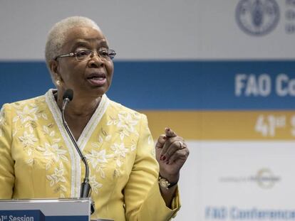 La profesora y activista Graça Machel, en el salón plenario de la Organización de la ONU para la Alimentación y la Agricultura, en Roma.