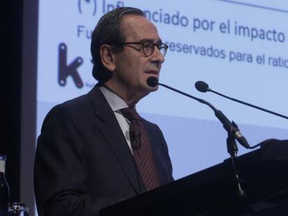 El presidente de Kutxabank, Gregorio Villalabeitia, en la presentaci&oacute;n anual de resultados.