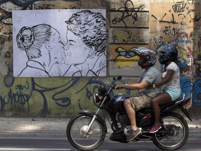 A poster by Cela Luz showing presidential hopefuls Dilma Rousseff and Marina Silva.