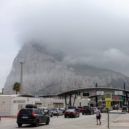Gibraltar07/09/23 entrada desde España a Gibraltar . foto.Alejandro Ruesga