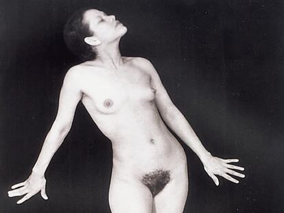 La bailarina Ady Fidelin fue musa de Man Ray. En la imagen un retrato de Ady Fidelin de 1937.